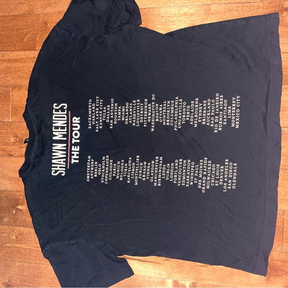 Shawn Mendes 2019 The Tour T-Shirt - Picture 2 of 3